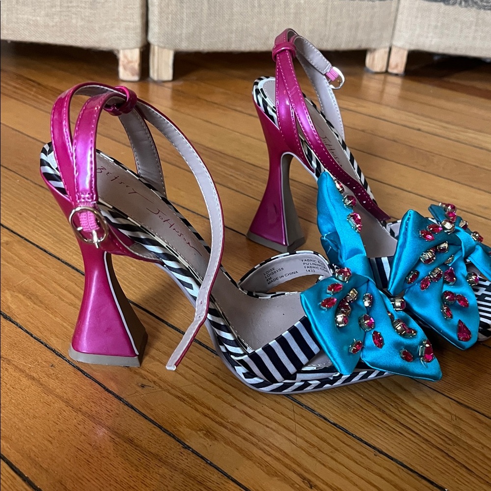 Betsey Johnson Pink and Black Heels with Blue and Pink Rhinestone Bow - Picture 2 of 6